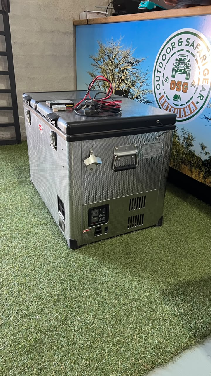 SnoMaster Dual Fridge/Freezer 30L & 26L